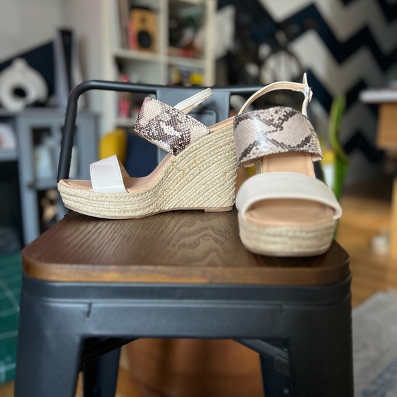 Snake Espadrille Wedge Sandals NWOT - Picture 2 of 4
